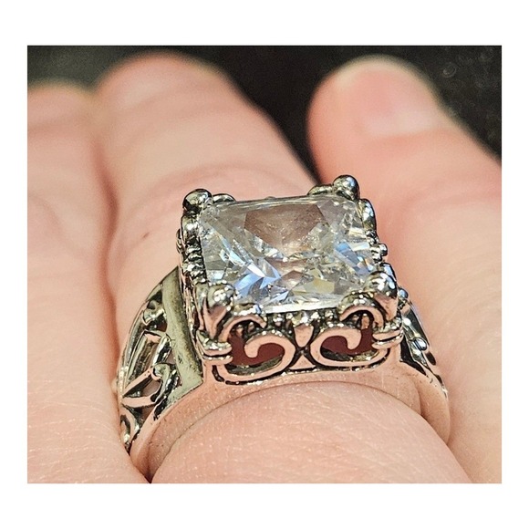 Silpada Retired Sterling Silver Uptown CZ Holiday Party Ring Sz 6 - Picture 2 of 14